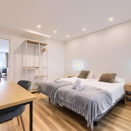Deustown Apartamentos Bilbao Exteriör bild