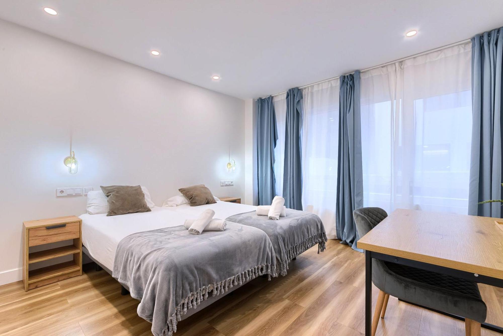 Deustown Apartamentos Bilbao Exteriör bild