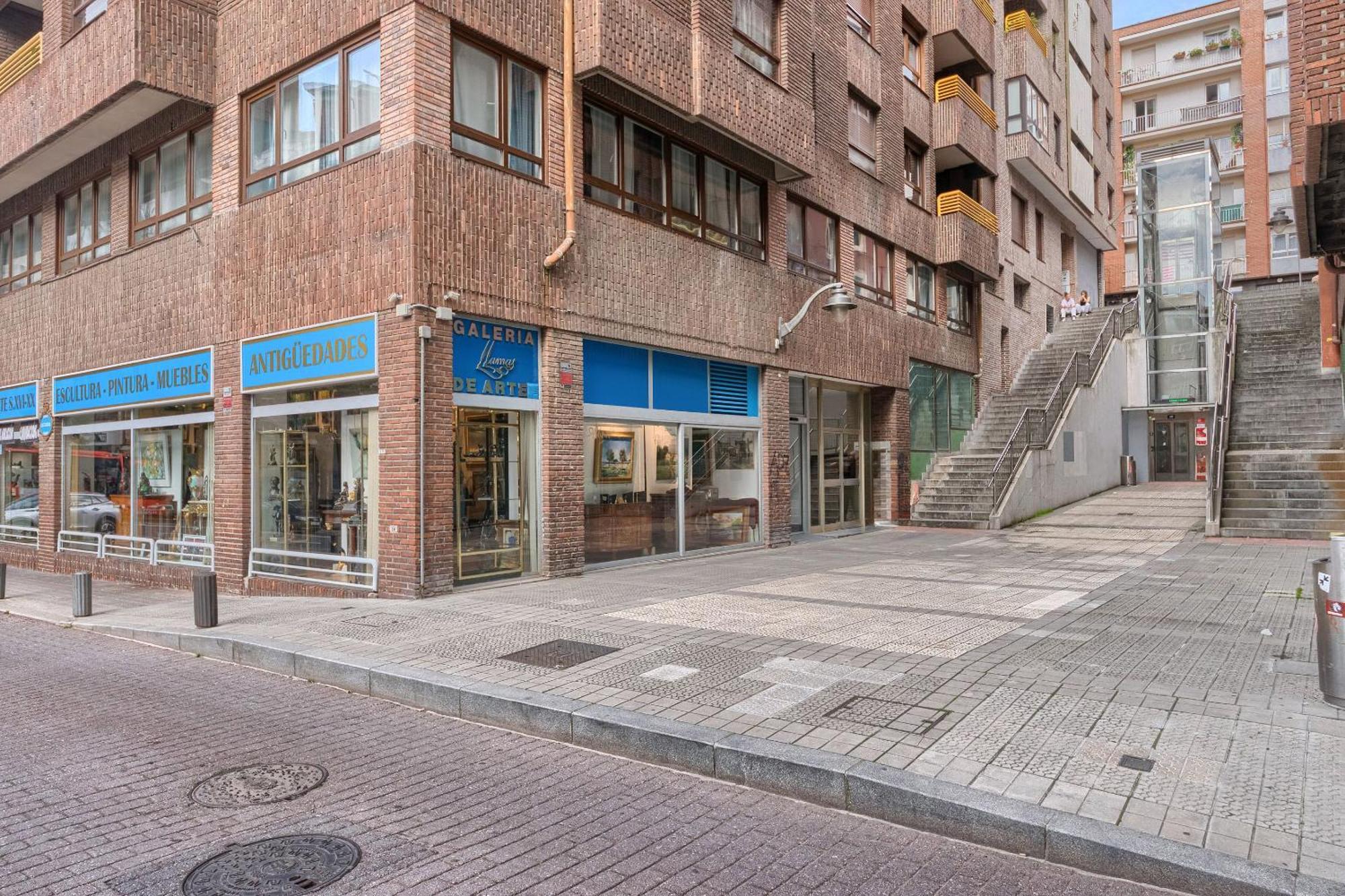 Deustown Apartamentos Bilbao Exteriör bild