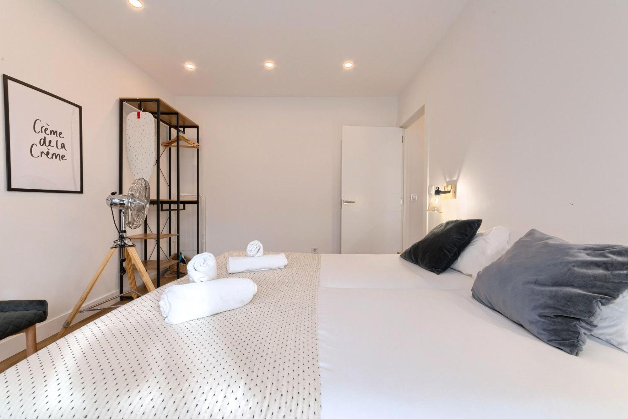 Deustown Apartamentos Bilbao Exteriör bild